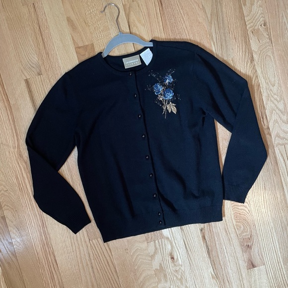 Liz Claiborne Sweaters - Liz Claiborne Lizwear Black Button Down Sweater Embroidered Flowers Size Small